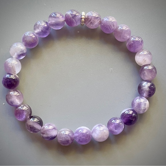 Dream Amethyst Handcrafted Bead Bracelet - Picture 4 of 6